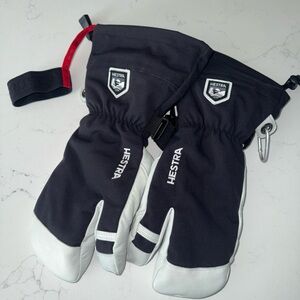 Hestra 9 G-LOW Black and White Winter Gloves